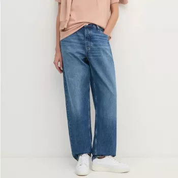 Light Blue Calvin Klein Jeans: Spring/Summer Styling
